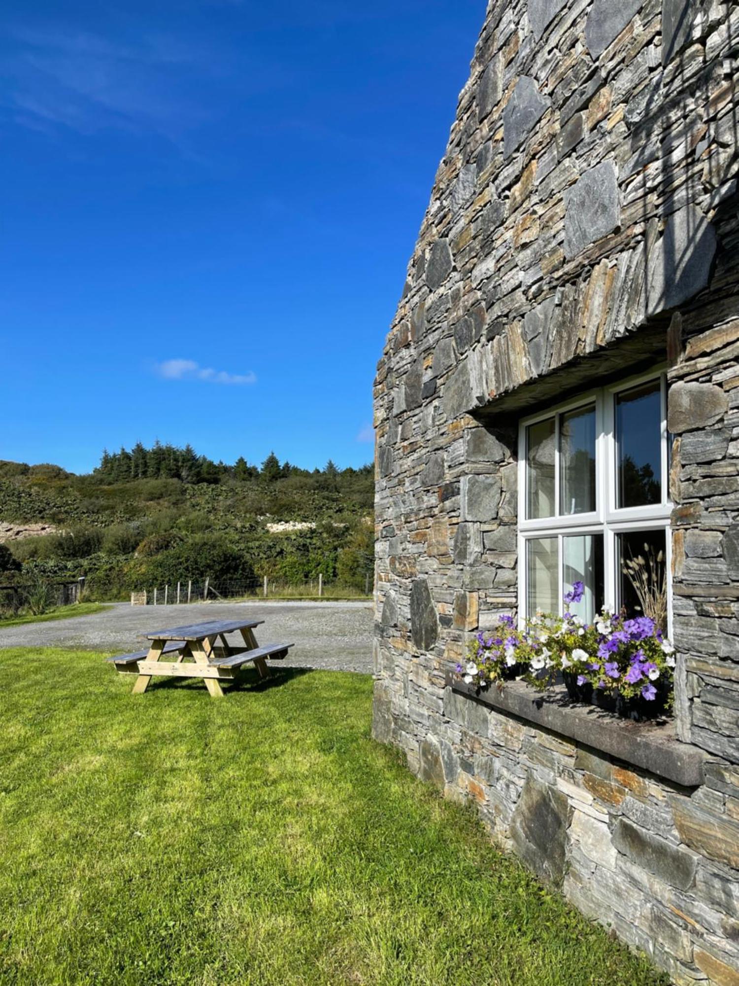 Shanakeever Farm - 2 Bedroom Apartment Clifden Kültér fotó